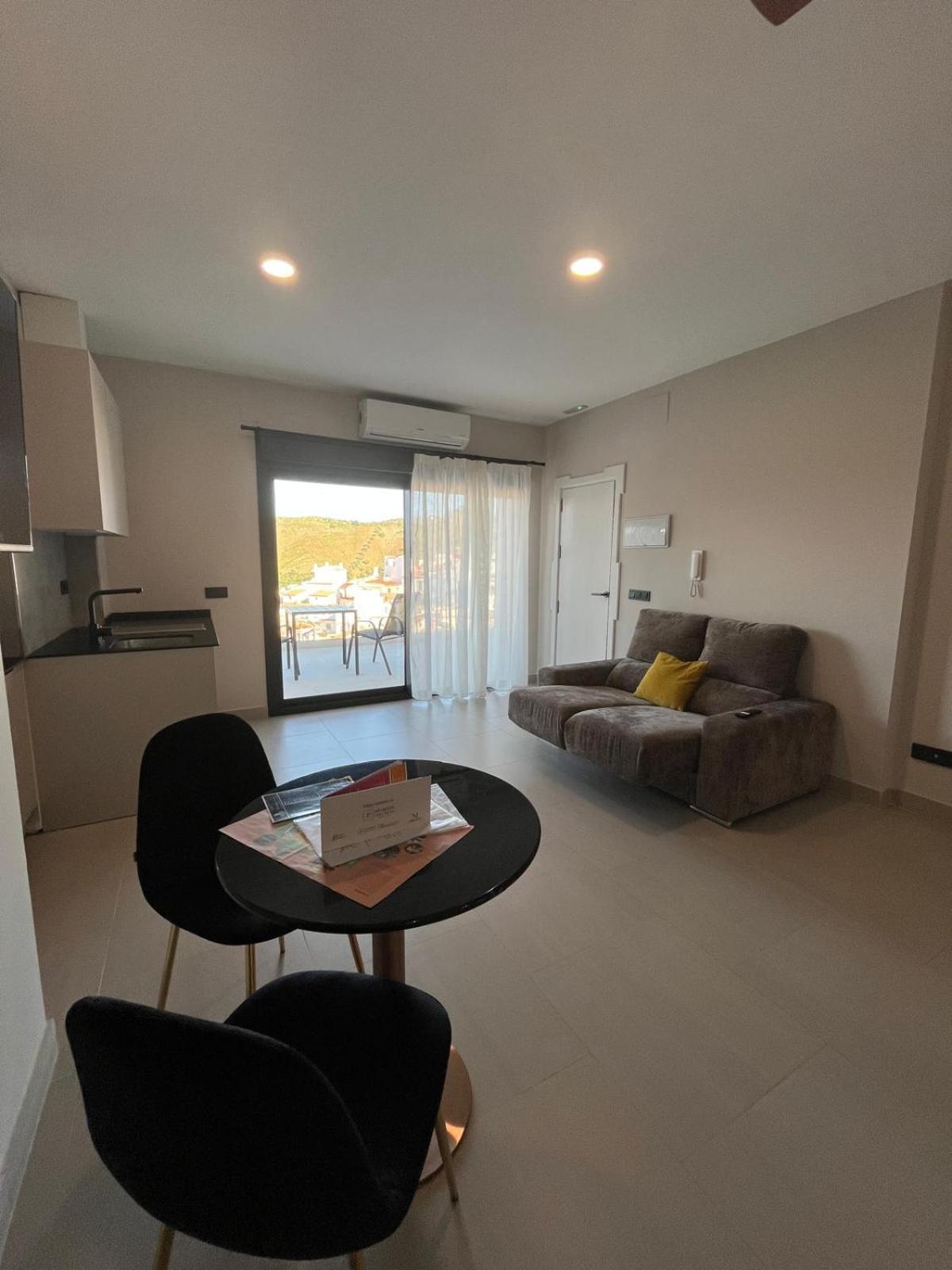 La Lipa Aparthotel Almachar Bagian luar foto