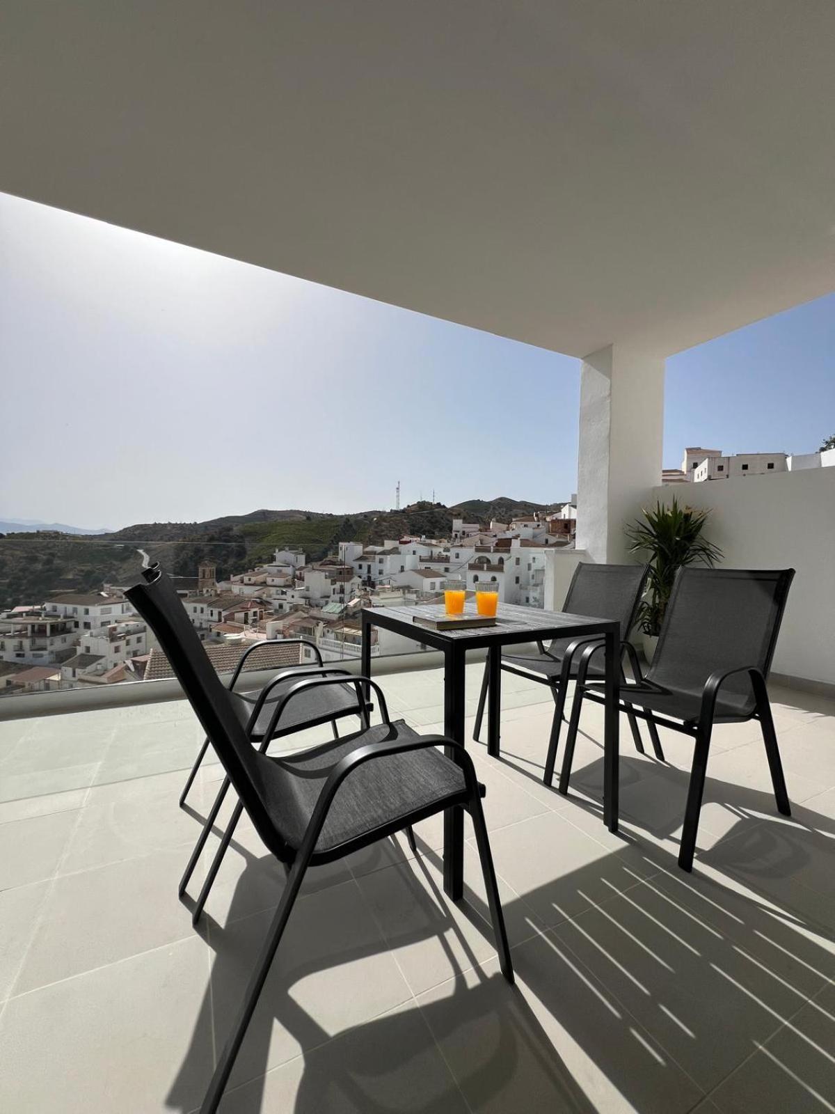 La Lipa Aparthotel Almachar Bagian luar foto